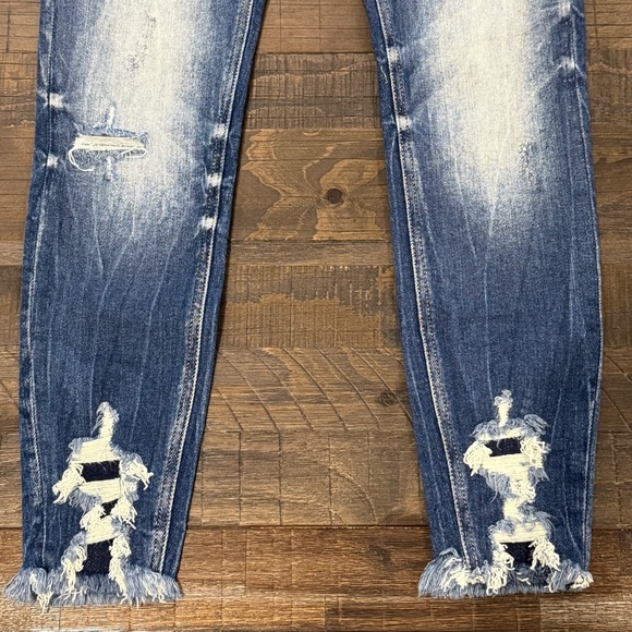 KanCan Signature Mid Rise Ankle Skinny Distressed Medium Wash Raw Hem 24 - Picture 5 of 16